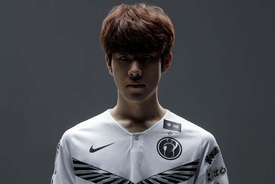 手机Soniqs 获得 EWC沙特电竞世界杯《PUBG》项目总冠军